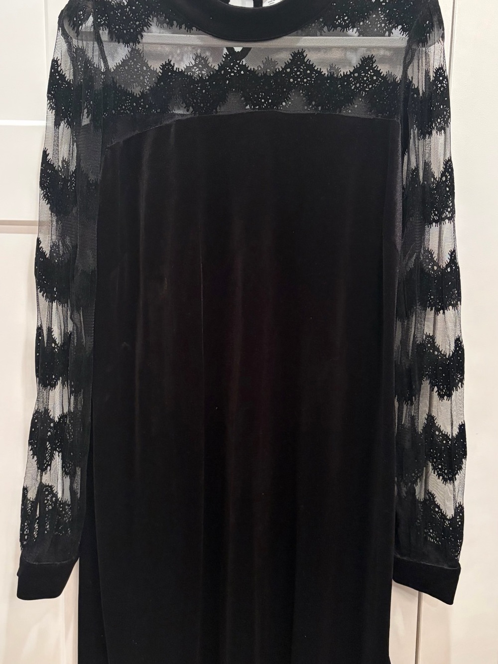 Junarose Black Velvet Dress with Lace Sheer Sleeves